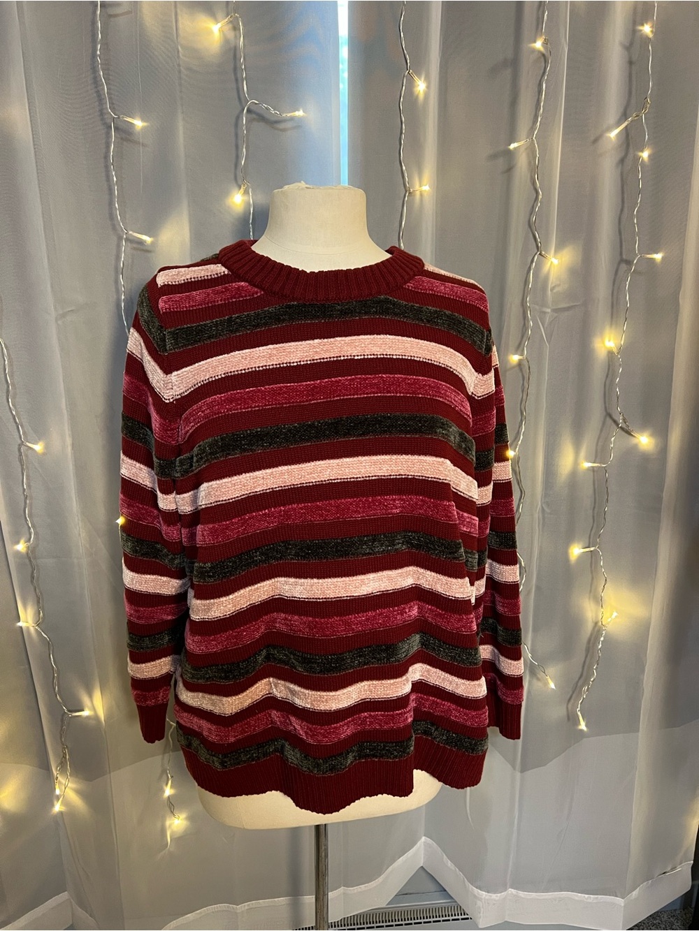 MODCLOTH Striped Crewneck Sweater in Berry and Pink Size 2X